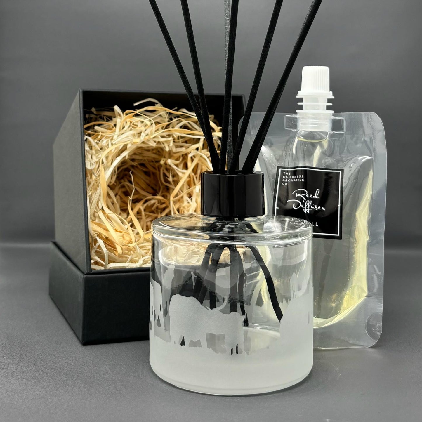 Highland Cow Reed Diffuser (Clear) & refill pouch